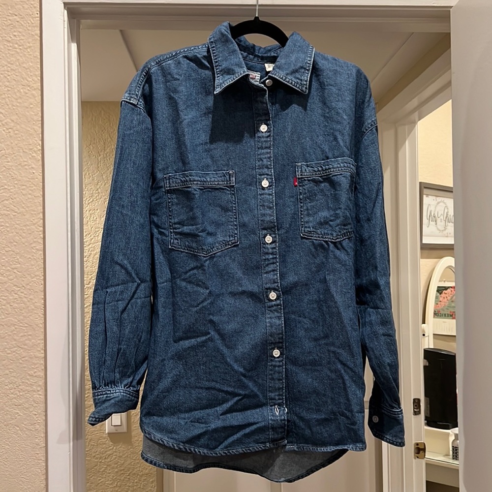 Levi’s denim shirt